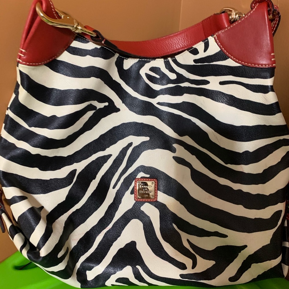 Dooney and Bourke adorable zebra shoulder bag!!!!